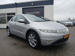 Honda Civic - 1.8 Panoramadak/Stoelverwarming/Dealer onderhouden