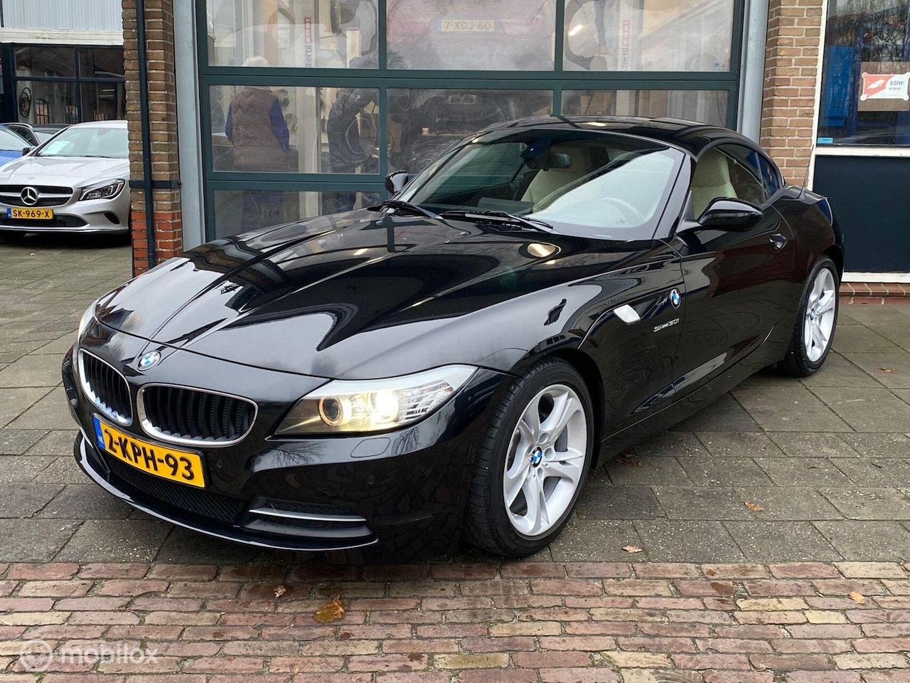 BMW Z4 Roadster - sDrive30i / Automaat / Navi / PDC / Stoelverwarming - AutoWereld.nl