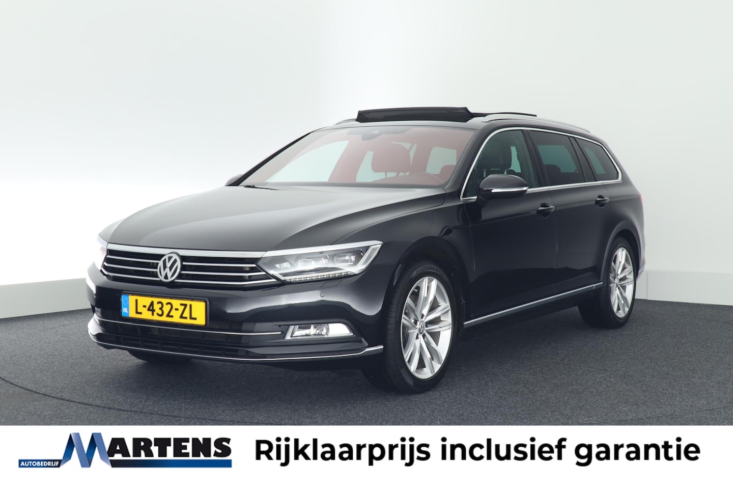 Volkswagen Passat Variant - 1.4 TSI 150pk DSG ACT Highline Trekhaak Leder Panoramadak Virtual Cockpit Memory Navigatie - AutoWereld.nl