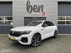 Volkswagen Touareg - 3.0 TSi 4MOTION R