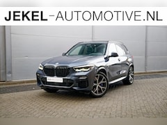 BMW X5 - xDrive45e High Executive M-Sport Massage stoelen, Stoelventilatie, Sky Lounge dak, Merino