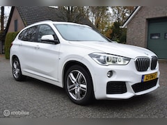 BMW X1 - sDrive18i aut High Exe M Sport voll