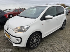 Volkswagen Up! - 1.0 high up BlueMotion cruise airco 5 drs