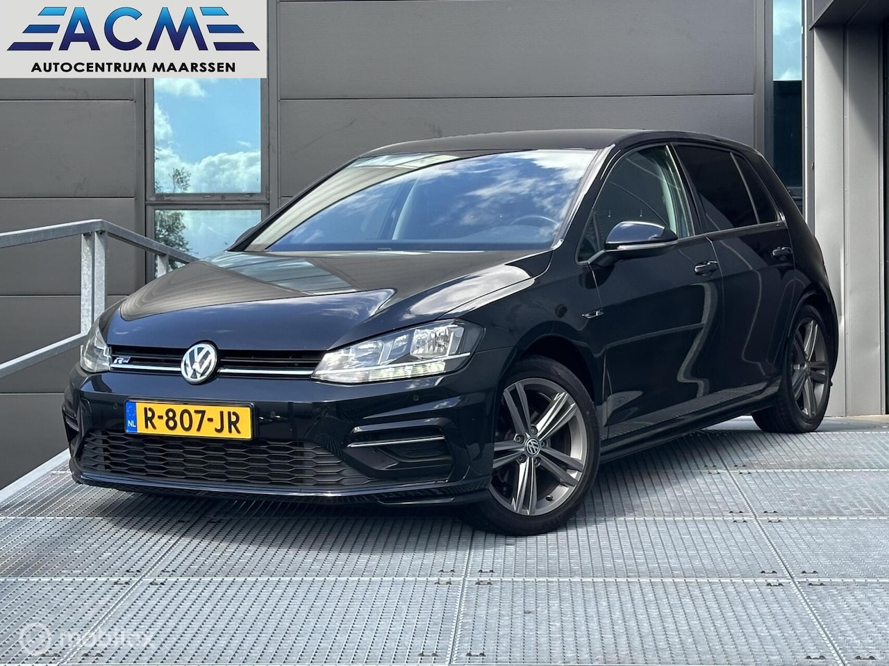 Volkswagen Golf - 1.0 TSI Highline Business R 1.0 TSI Highline Business R - AutoWereld.nl