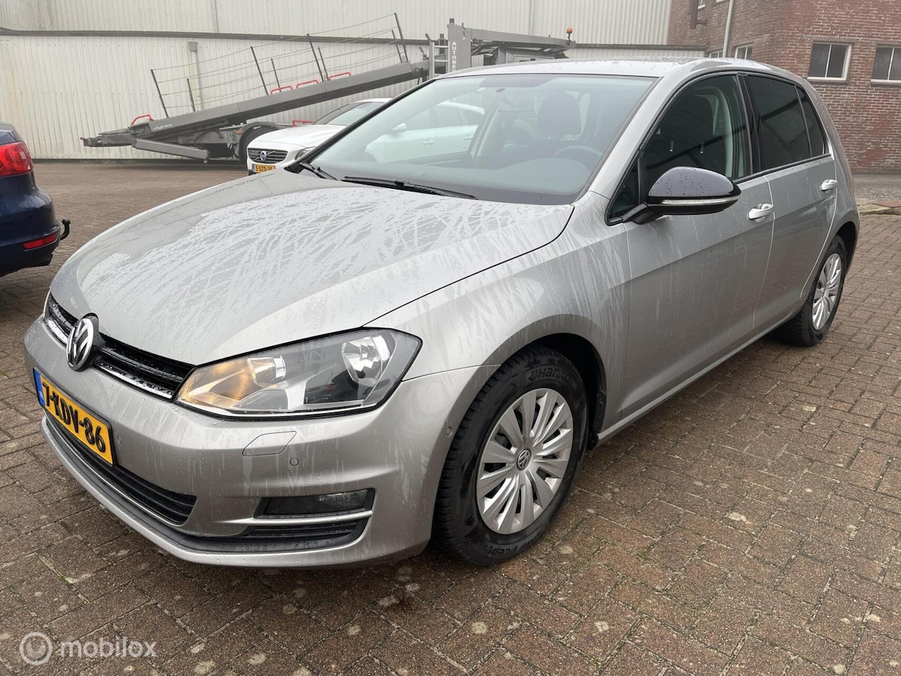 Volkswagen Golf - 1.2 TSI Trendline NL auto dealer onderhouden - AutoWereld.nl
