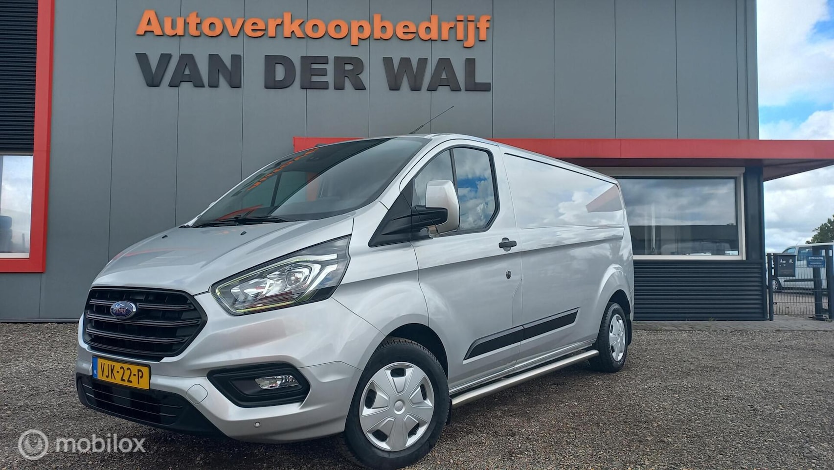 Ford Transit Custom - 320 2.0 TDCI L2H1/AIRCO/CRUISECONTROL/NAVIGATIE - AutoWereld.nl