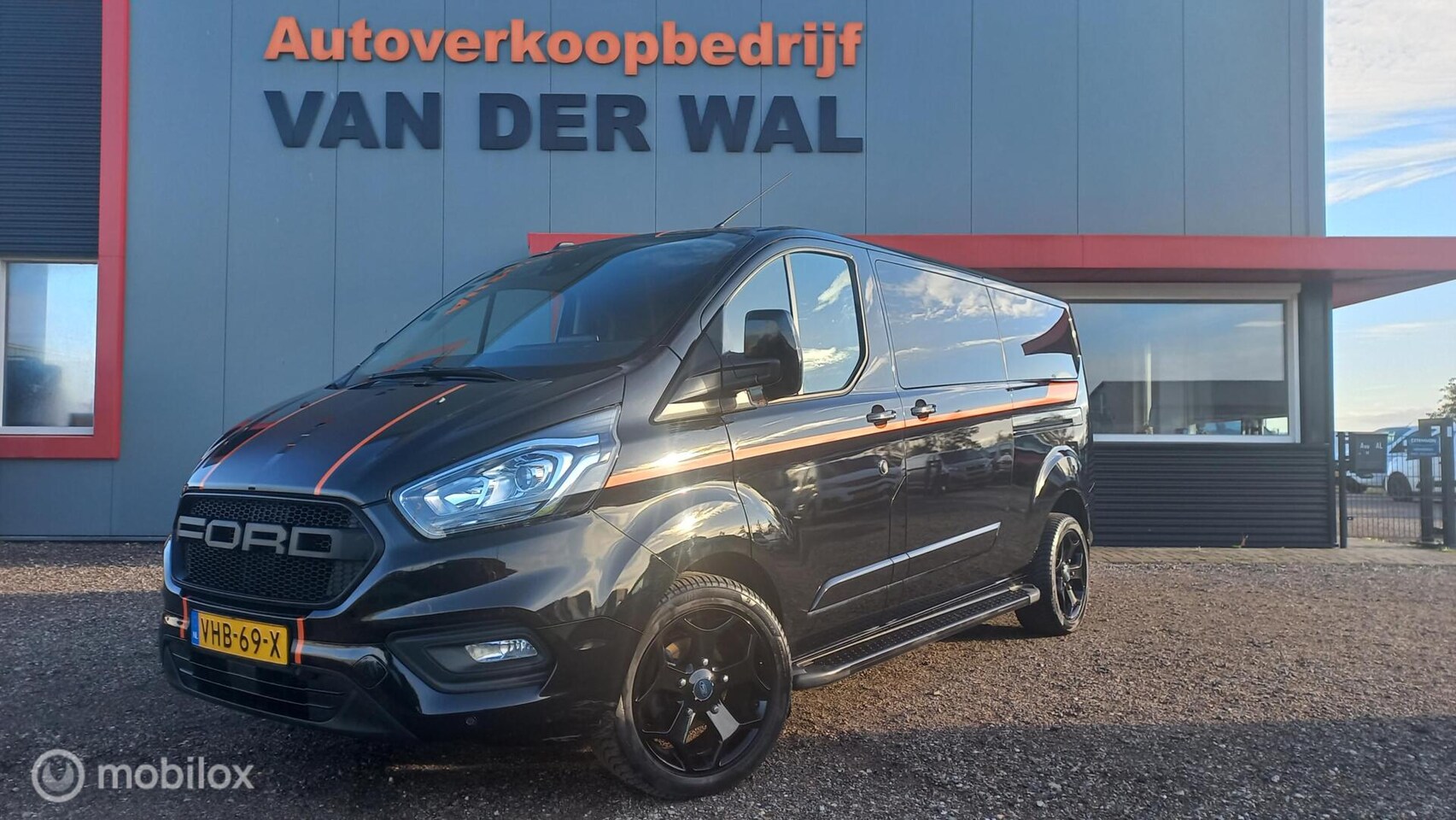 Ford Transit Custom - 320 2.0 TDCI L2H1 Trend DC/2XSCHUIFDEUR - AutoWereld.nl
