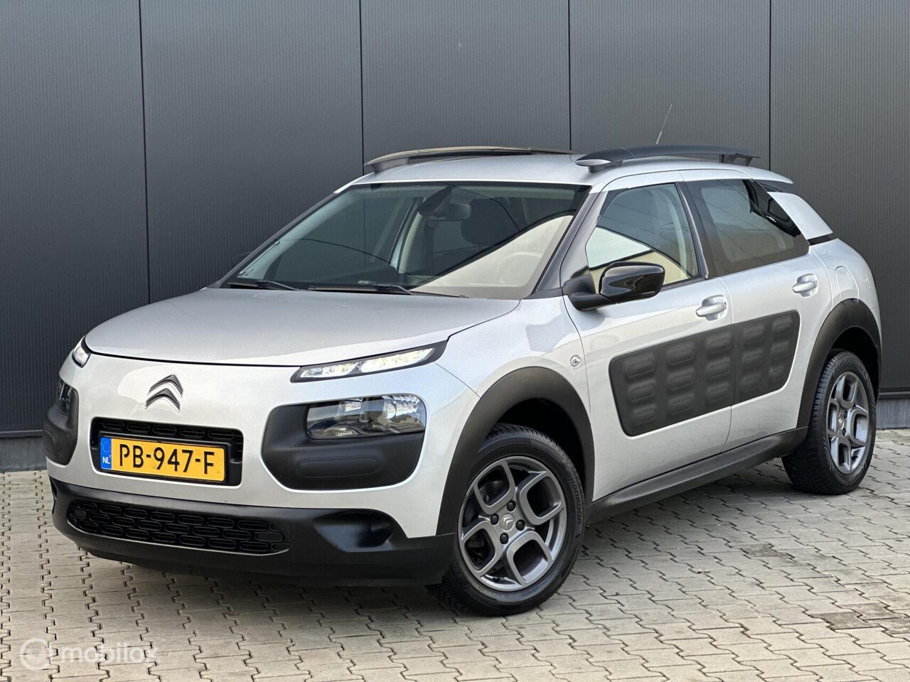 Citroën C4 Cactus - 1.2 82PK Feel | CRUISE | AUTOMAAT | TREKHAAK | - AutoWereld.nl
