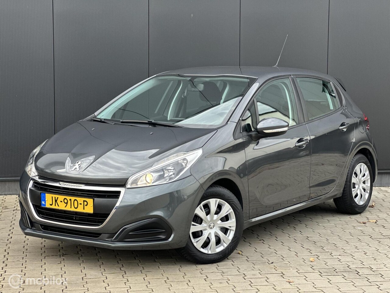 Peugeot 208 - 1.2 82PK Active | CRUISE | NAVI | 5 DEUREN | - AutoWereld.nl