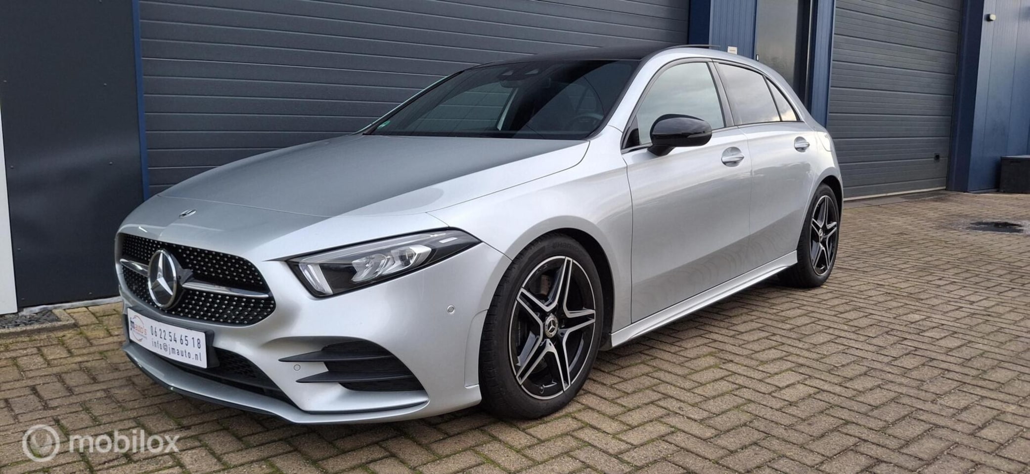 Mercedes-Benz A-klasse - 250 250,Amg Line,Pano,sfeer,stoelverw,acc - AutoWereld.nl