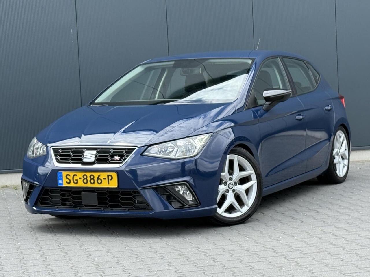 SEAT Ibiza - 1.0 TSI FR Cruise - Clima - Led - Zeer Nette Auto - AutoWereld.nl