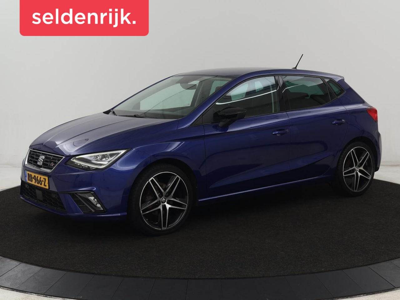 SEAT Ibiza - 1.0 TSI FR Intense | Full LED | Camera | Adaptive cruise | Trekhaak | Navigatie | Carplay - AutoWereld.nl