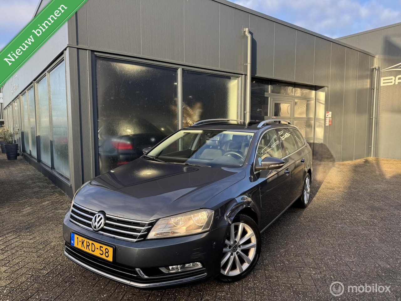 Volkswagen Passat Variant - 1.4 TSI Highline Executive Edition BlueMotion 1.4 TSI Highline Executive Edition BlueMotion - AutoWereld.nl