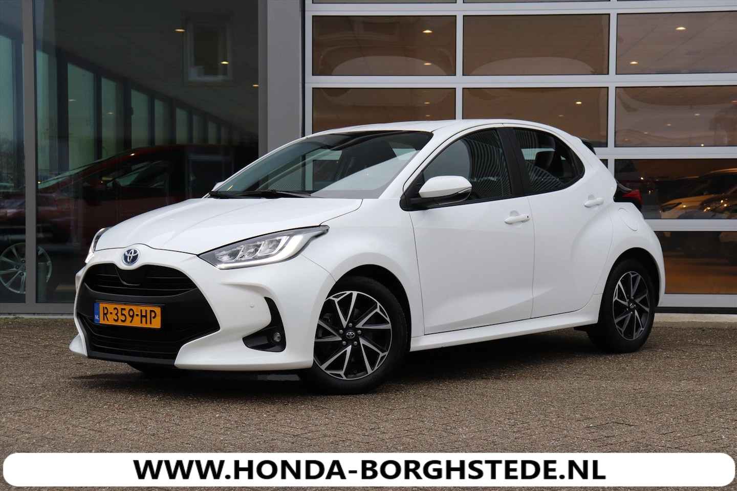 Toyota Yaris - 1.5 Hybrid 116pk CVT Dynamic - AutoWereld.nl