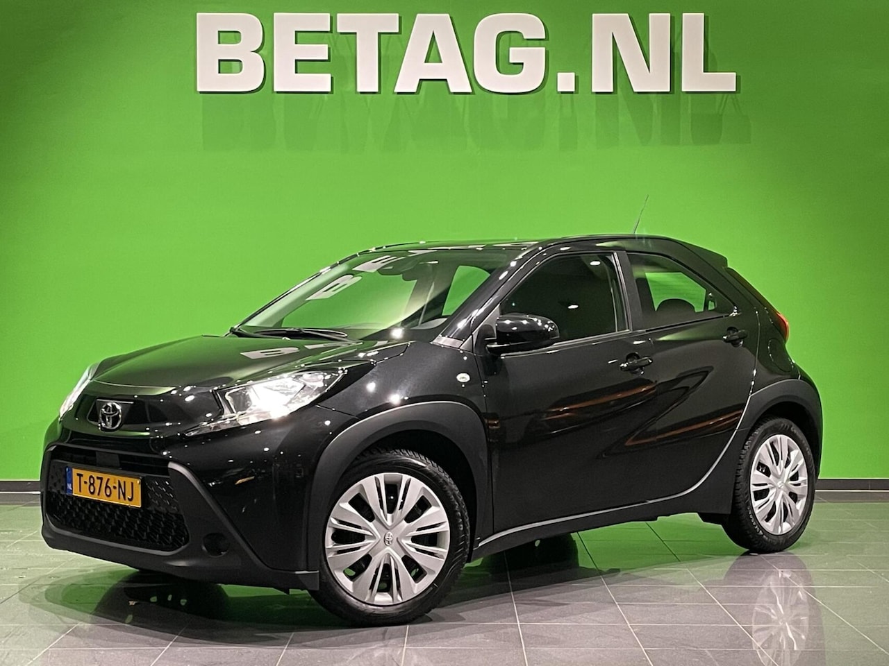 Toyota Aygo X - 1.0 VVT-i MT Play | Adaptive Cruise | Camera | CarPlay | - AutoWereld.nl