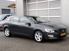 Volvo V60 - 2.4 D6 AWD Plug-In Hybrid Momentum|Cruise|Navi|PDC