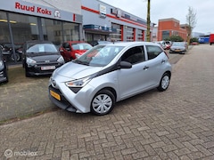 Toyota Aygo - 1.0 VVT-i x-FUN / 1e Eigenaar / Bluetooth /
