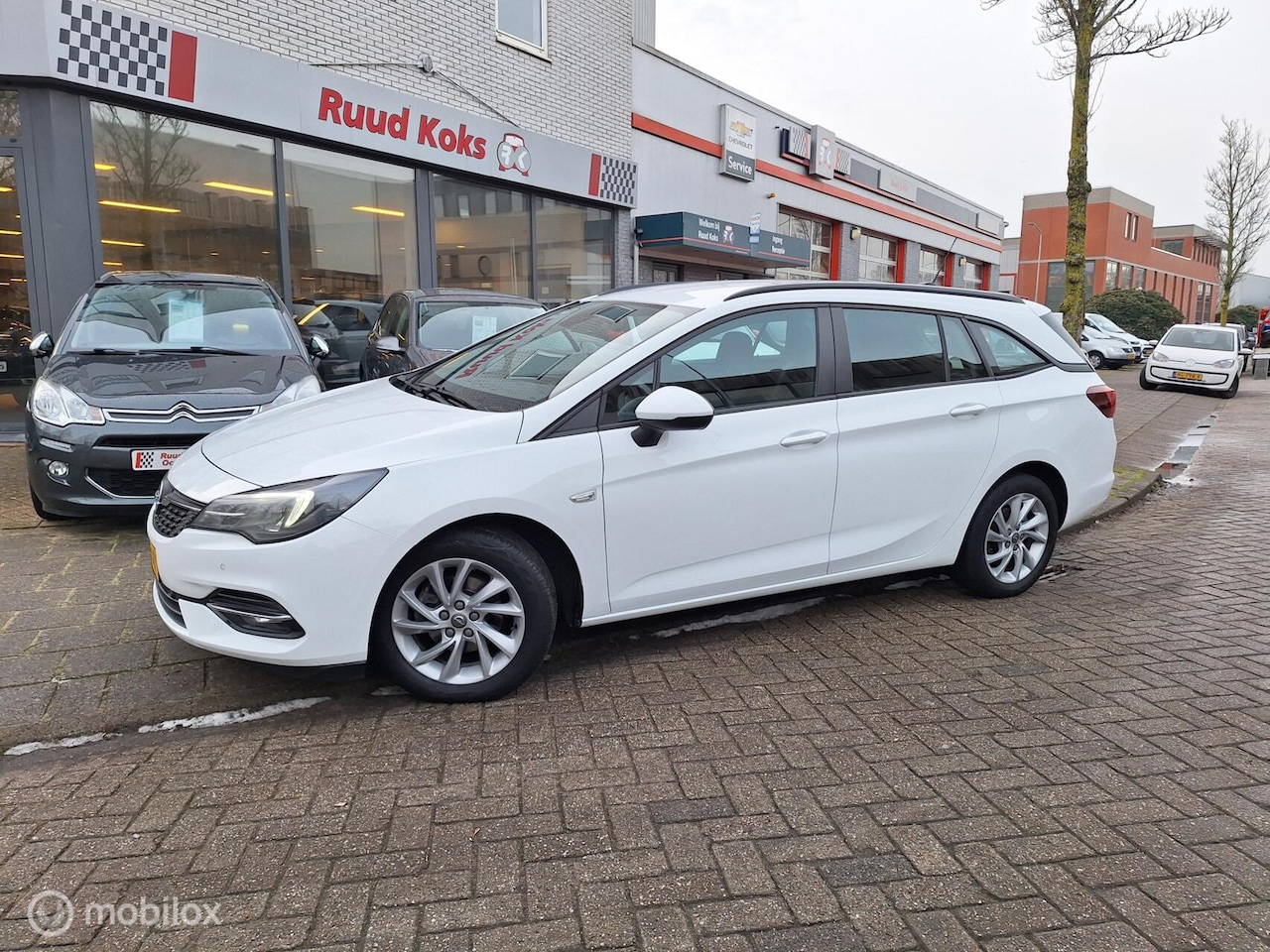 Opel Astra Sports Tourer - 1.2 EDITION / Carplay / Cruise Control / - AutoWereld.nl