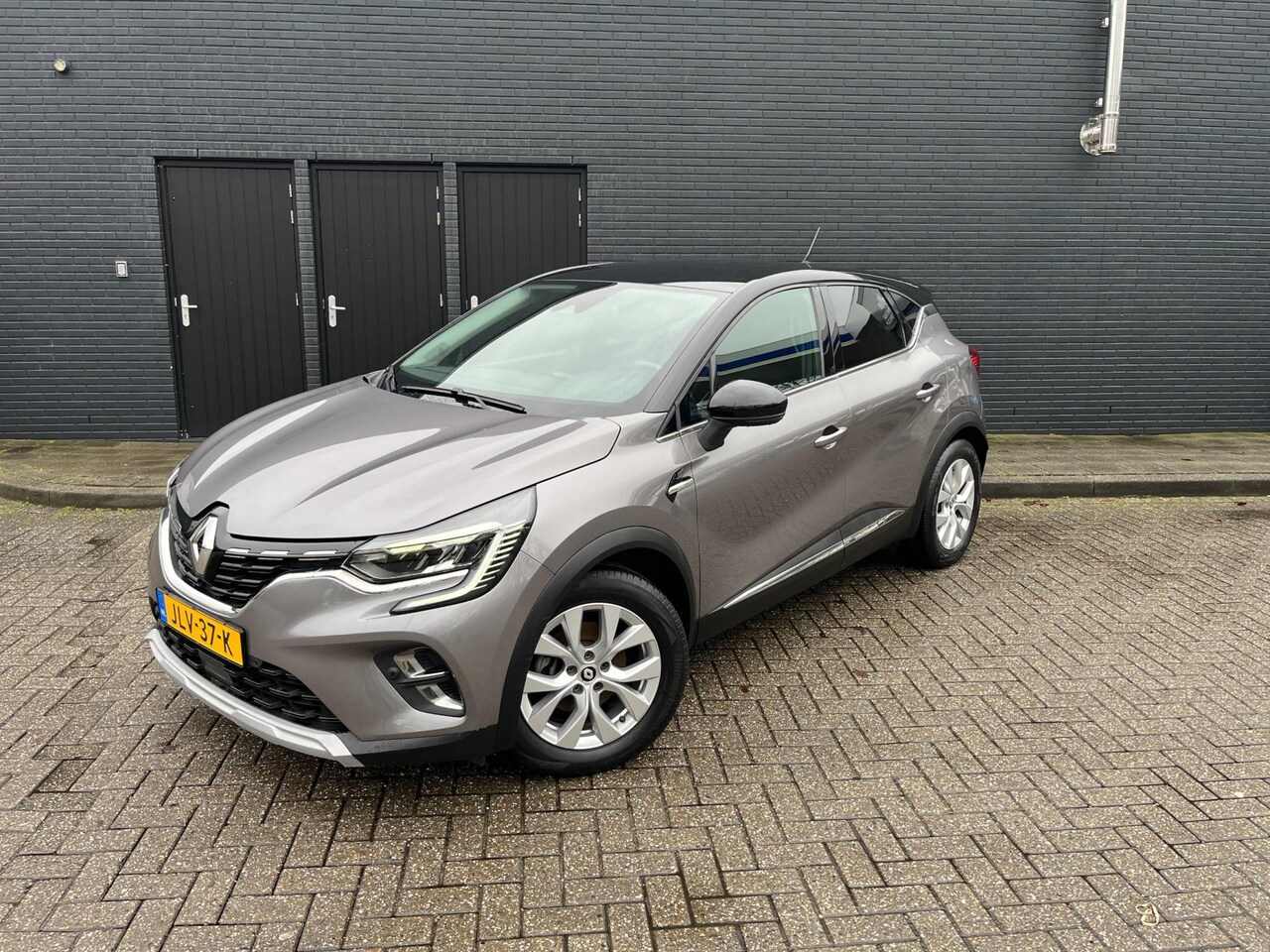 Renault Captur - 1.6 E-Tech Plug-in Hybrid 160 Techno 1.6 E-Tech plug-in hybrid 160 techno - AutoWereld.nl