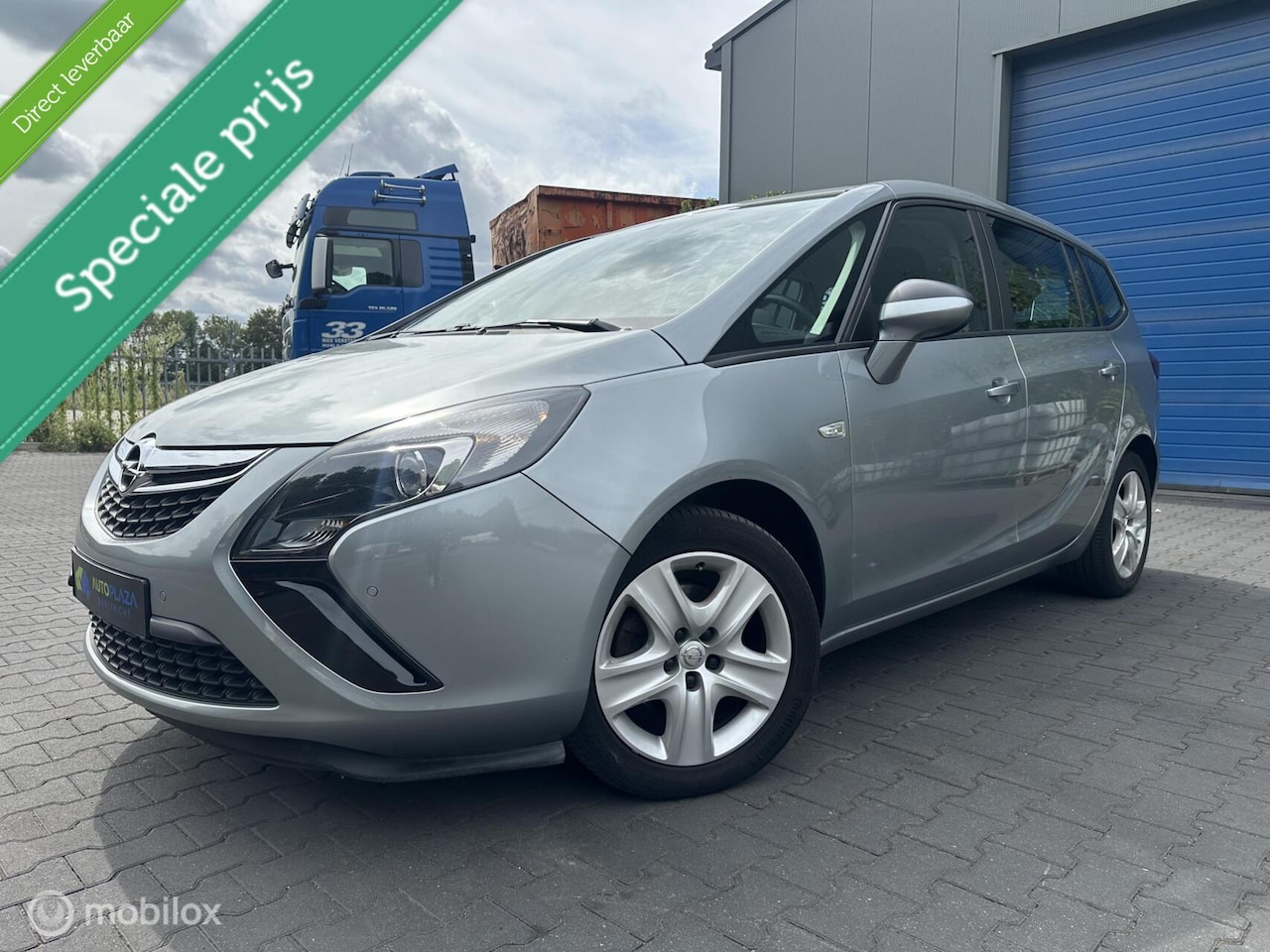 Opel Zafira Tourer - 1.4 / 2015 / zeer netjes ! / Benzine / - AutoWereld.nl