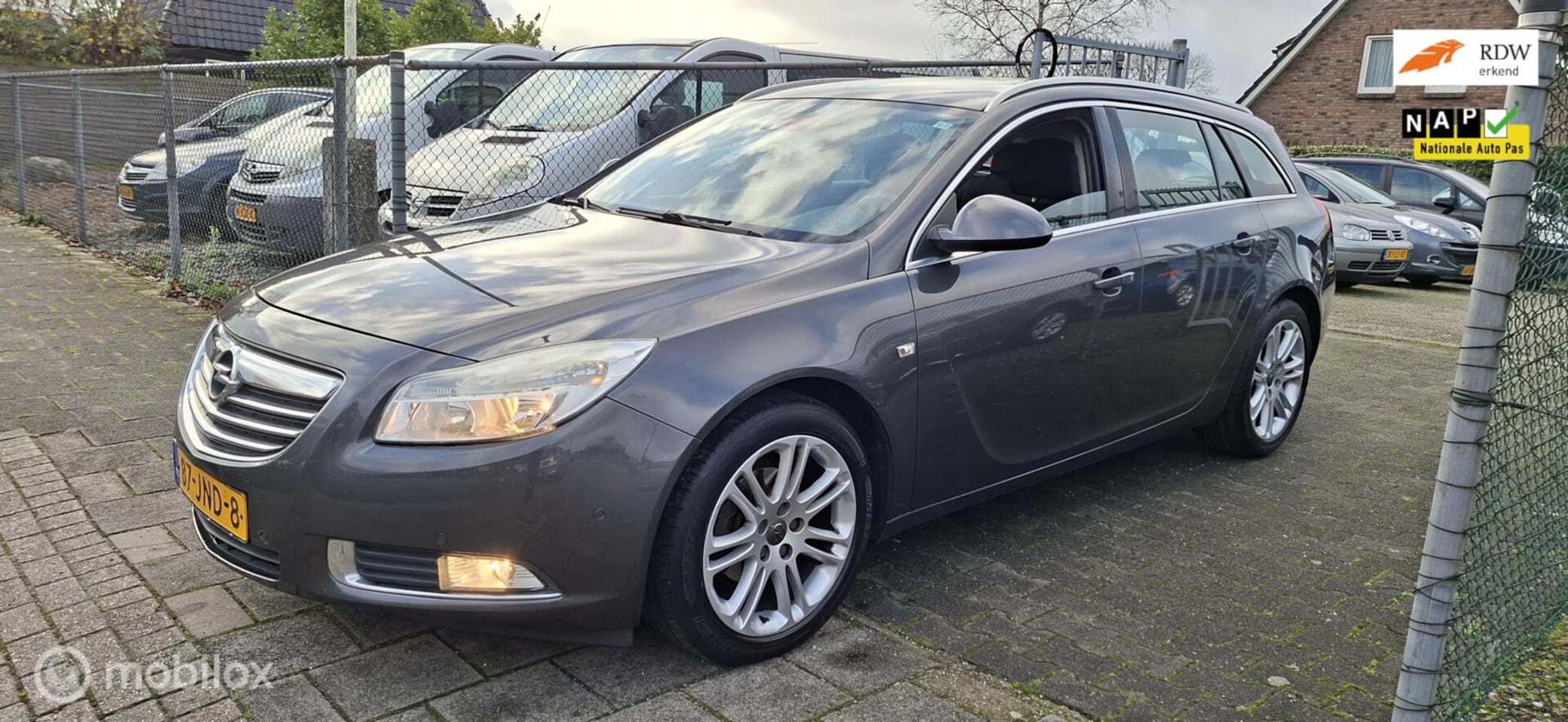 Opel Insignia Sports Tourer - navigatie clima 1.8 Edition - AutoWereld.nl
