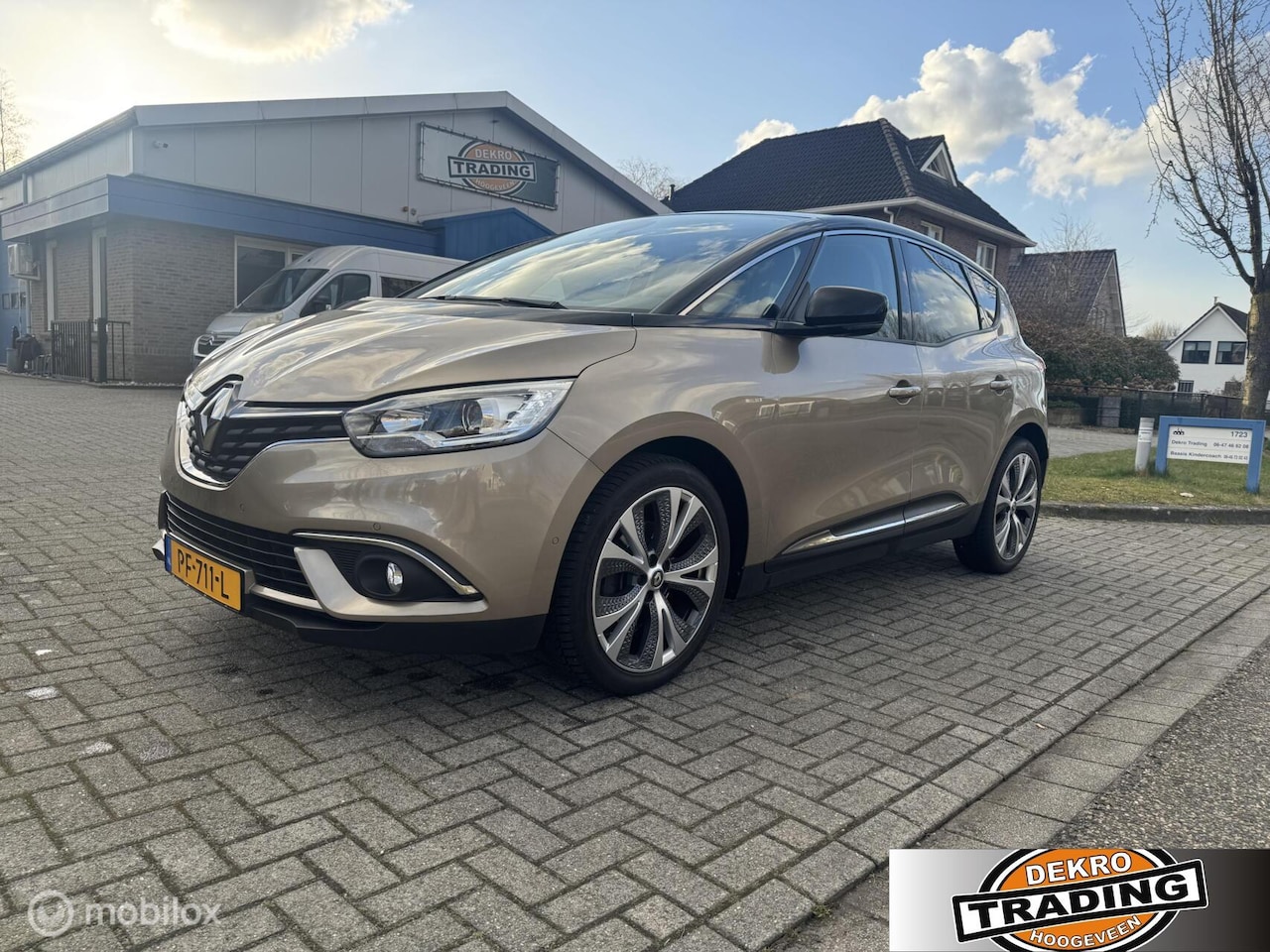 Renault Scénic - 1.2 TCe Intens Camera , keyless, - AutoWereld.nl