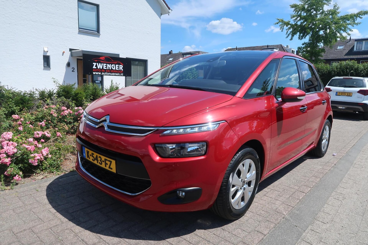 Citroën C4 Picasso - 1.2 PureTech NAVIGATIE|TREKHAAK|CAMERA|KEYLESS|PDC|GOED ONDERHOUDEN - AutoWereld.nl