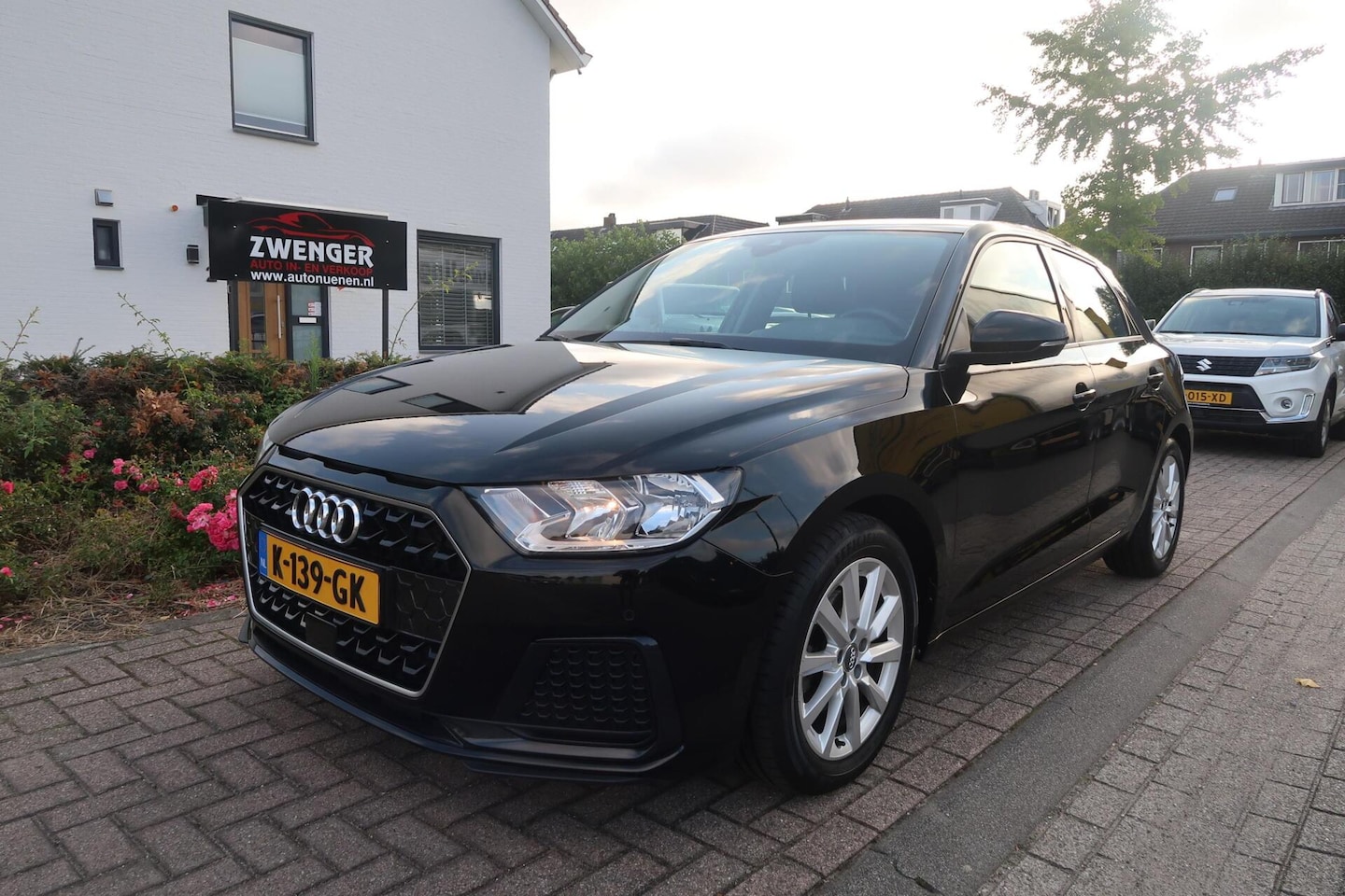 Audi A1 Sportback - 30 TFSI Pro Line S Aut NAVIGATIE|VIRTUAL COCKPIT|RIJSTROOK|PDC|DEALER ONDERHOUDEN - AutoWereld.nl