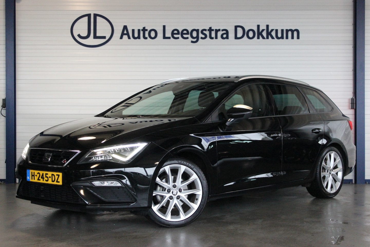 SEAT Leon ST - 1.5 TSI FR Business Intense 1e eigenaar | Trekhaak | Pano | LED | Carplay | Cruise | Halfl - AutoWereld.nl