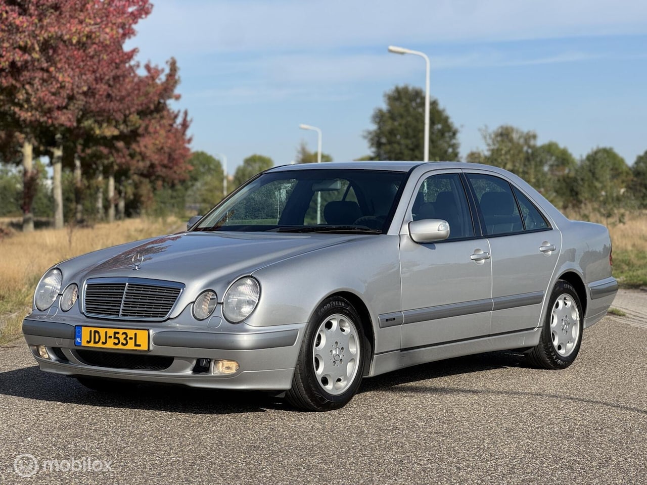 Mercedes-Benz E-klasse - 200 K. Classic 200 K. Classic - AutoWereld.nl