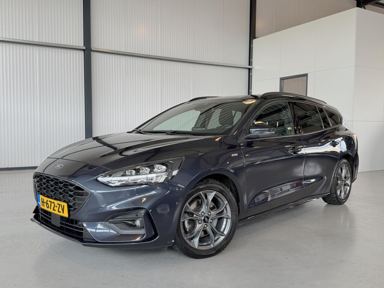 Ford Focus Wagon - 1.0 EcoBoost ST Line Business 1.0 EcoBoost ST Line Business - AutoWereld.nl