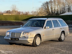 Mercedes-Benz E-klasse Combi - 220