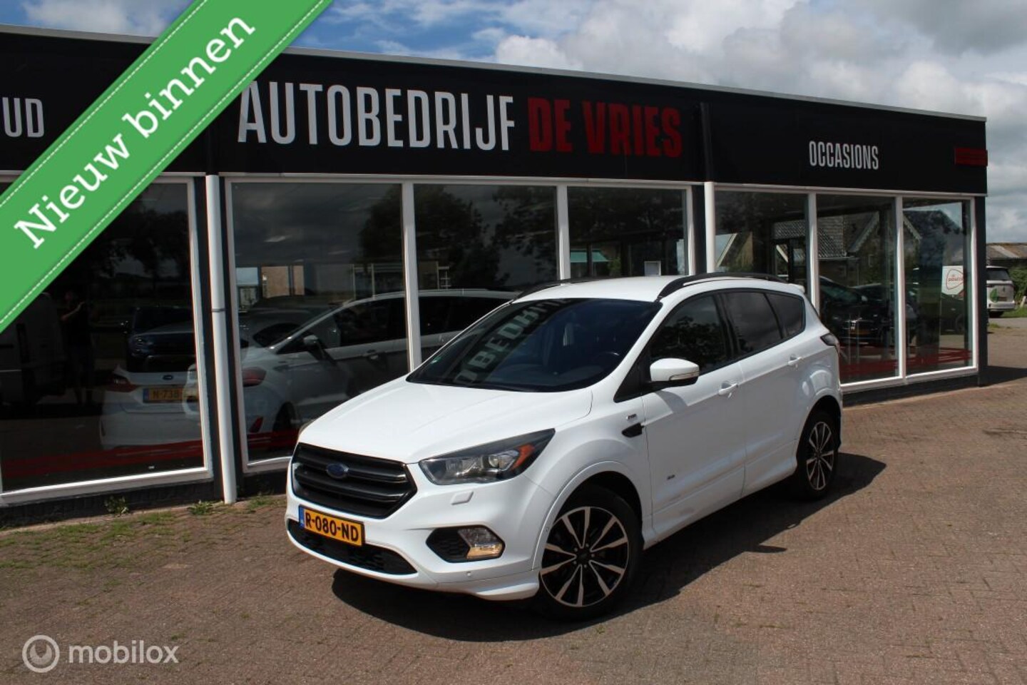 Ford Kuga - 1.5 EcoBoost ST Line 4WD Xenon/Leder/Carplay/Trekhaak - AutoWereld.nl