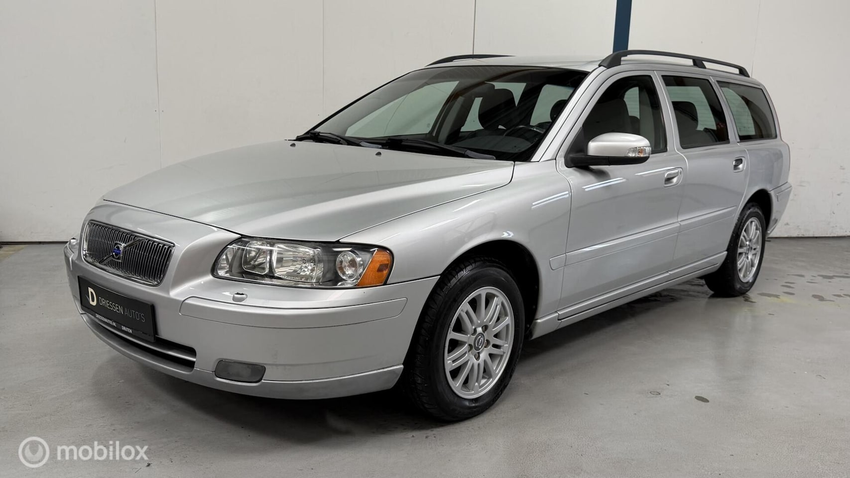 Volvo V70 - 2.4 Edition Classic LEER / YOUNGTIMER / 170PK - AutoWereld.nl