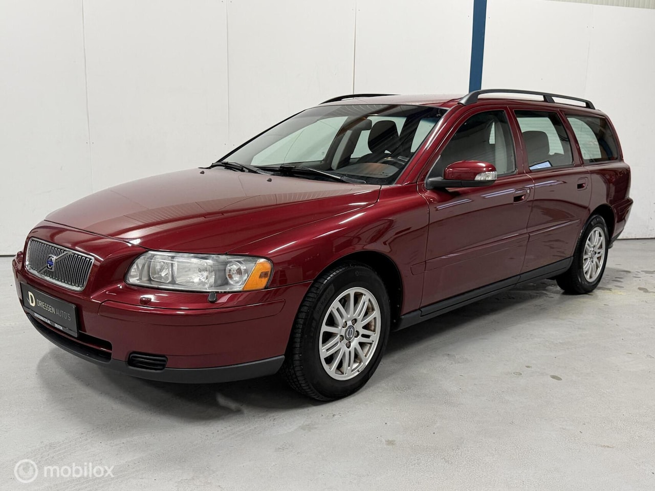 Volvo V70 - 2.4 Kinetic 1E EIGENAAR - AutoWereld.nl