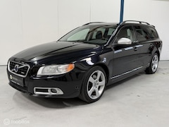 Volvo V70 - 2.5T R-Design AUTOMAAT / LEER