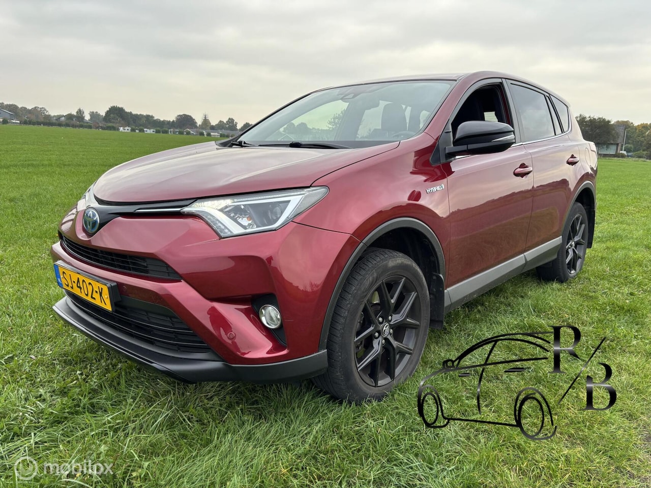 Toyota RAV4 - 2.5 Hybrid Black Edition Navi Camera Airco APK - AutoWereld.nl