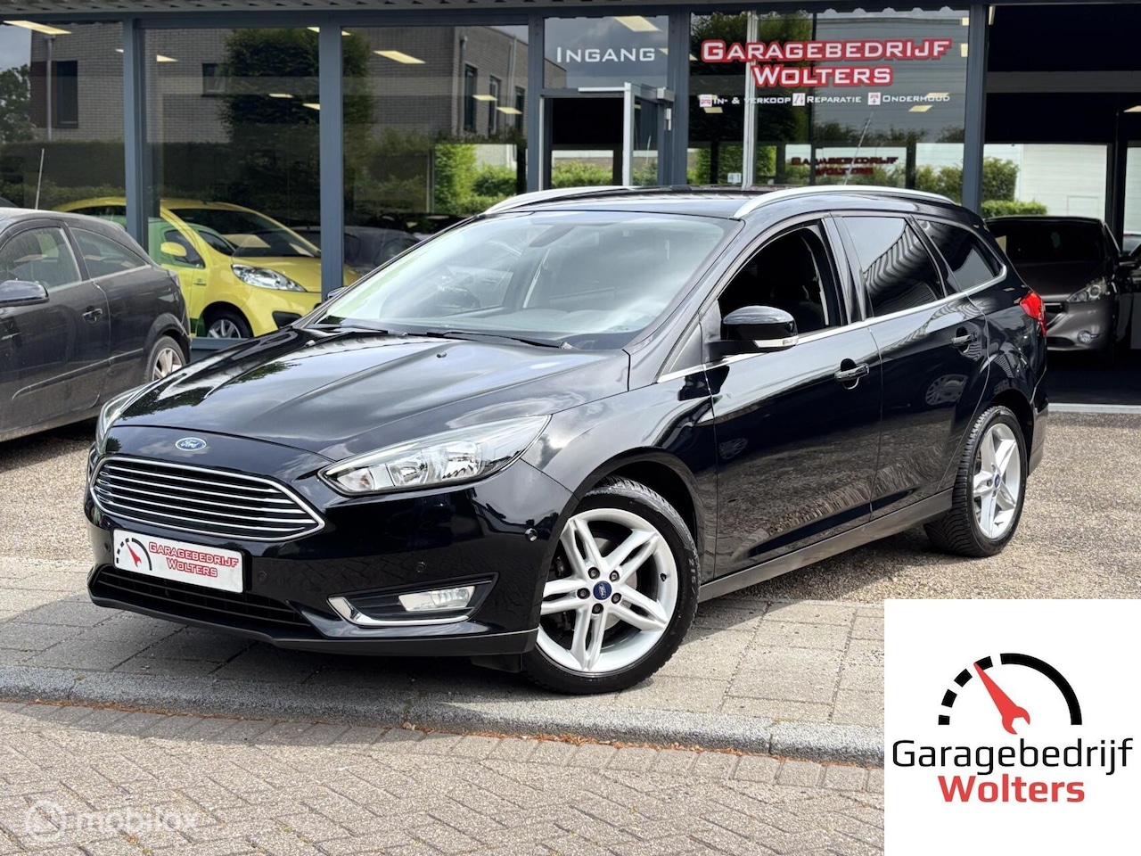 Ford Focus - 1.0 Titanium Edition vol opties LED NAVI LMV - AutoWereld.nl