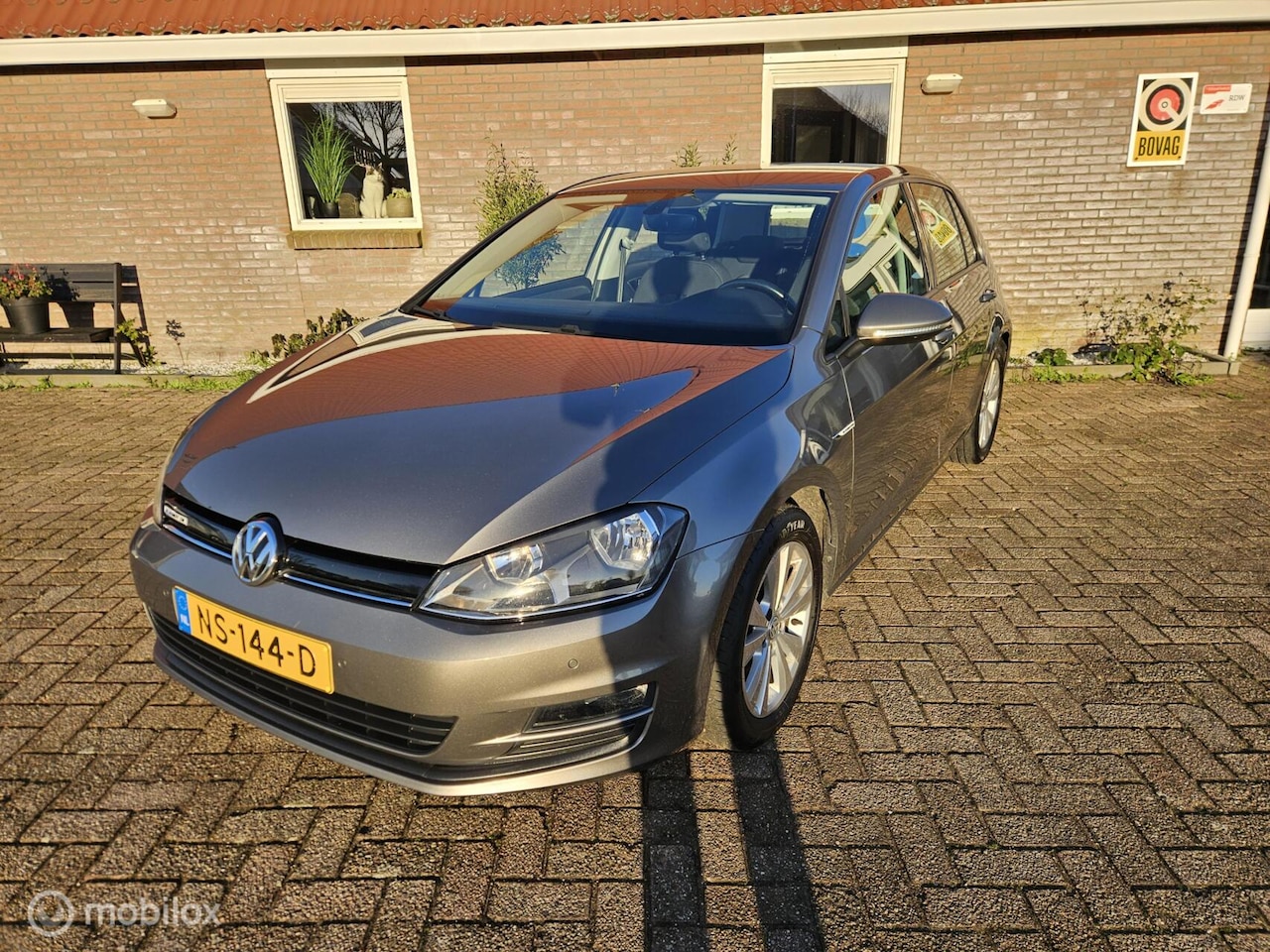 Volkswagen Golf - 1.0 TSI Comfortline Trekhaak - AutoWereld.nl