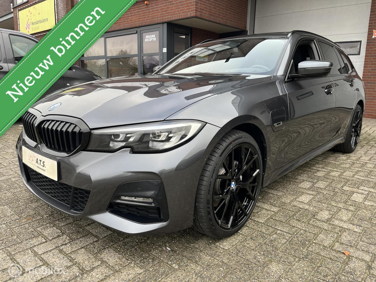 BMW 3-serie Touring - 320e High Executive PANO-DAK*M-PAKKET* - AutoWereld.nl