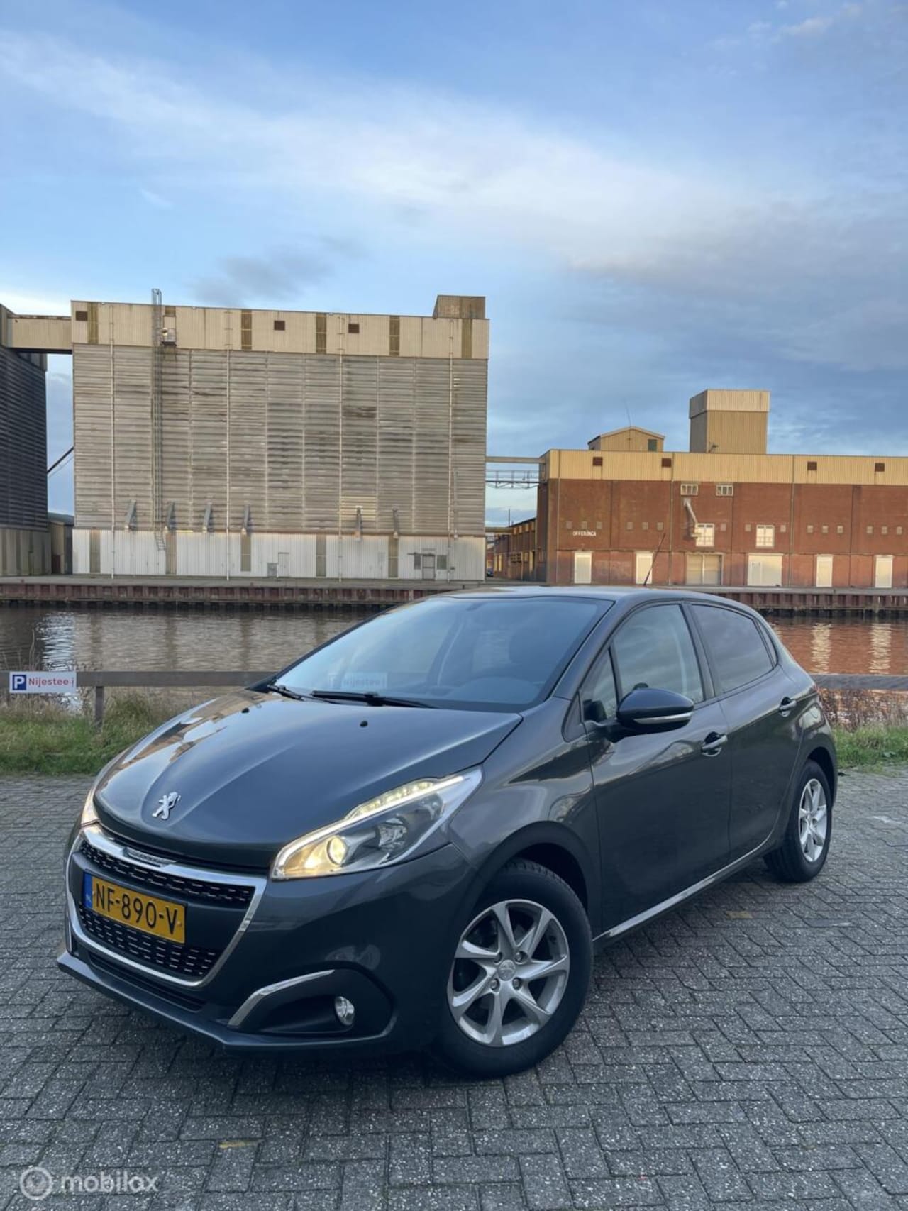 Peugeot 208 - 1.2 PureTech Allure 1.2 PureTech Allure - AutoWereld.nl