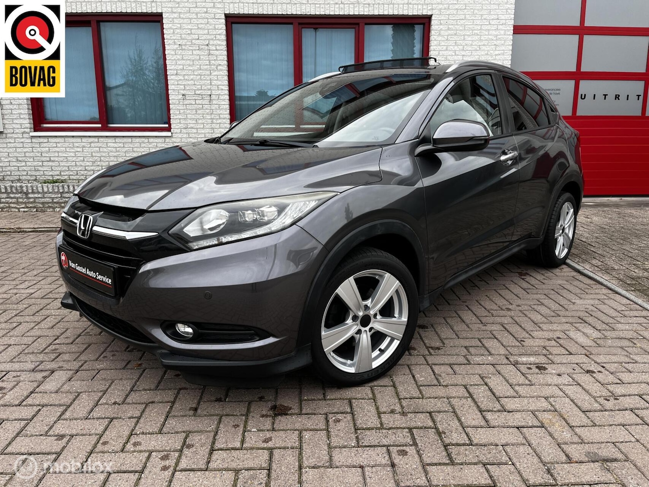 Honda HR-V - 1.5 i-VTEC Executive PANODAK/LEER/NAVI/CAMERA - AutoWereld.nl
