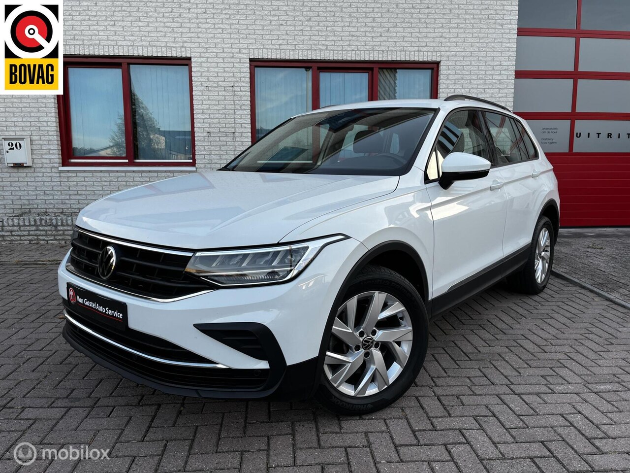 Volkswagen Tiguan - 2.0 TSI 4Motion /CAMERA/NAVI/AUTOMAAT - AutoWereld.nl
