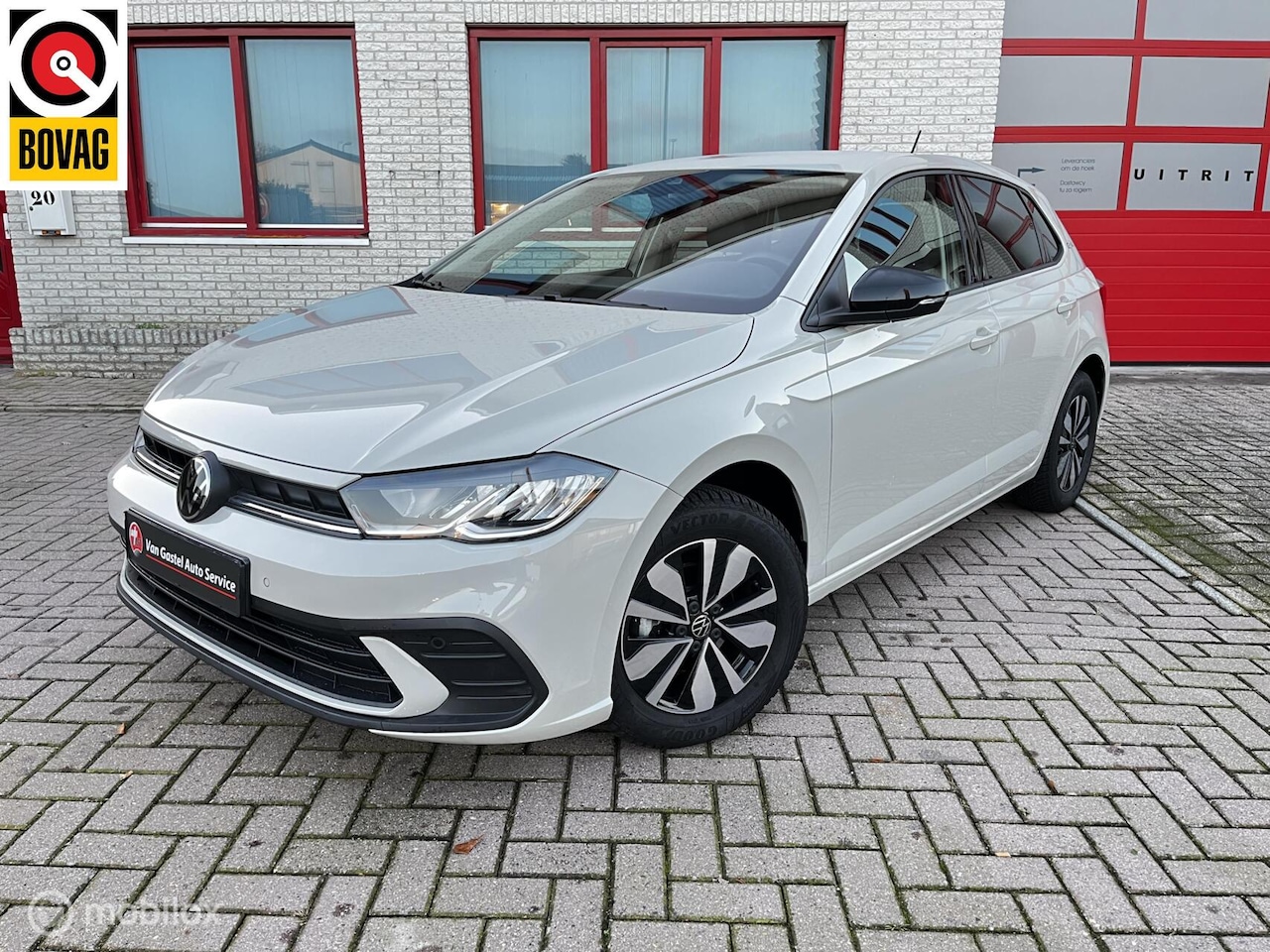 Volkswagen Polo - 1.0i GOAL NAVI/CRUISE/PDC/LEER - AutoWereld.nl