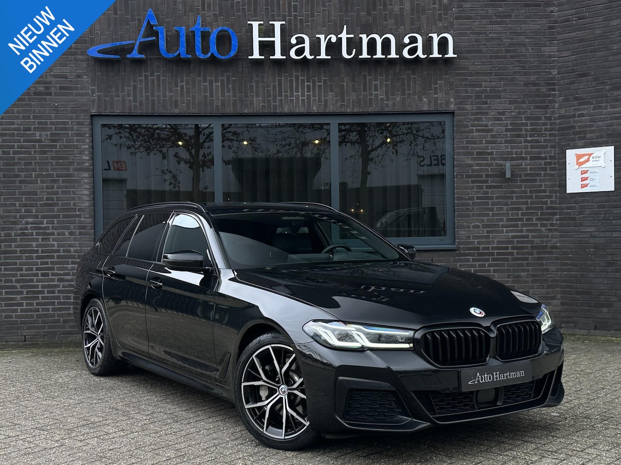 BMW 5-serie Touring - 530e High Executive M-Sport ACC|HEAD-UP|LASER|LEDER|COMFORT.STOELEN|19INCH - AutoWereld.nl
