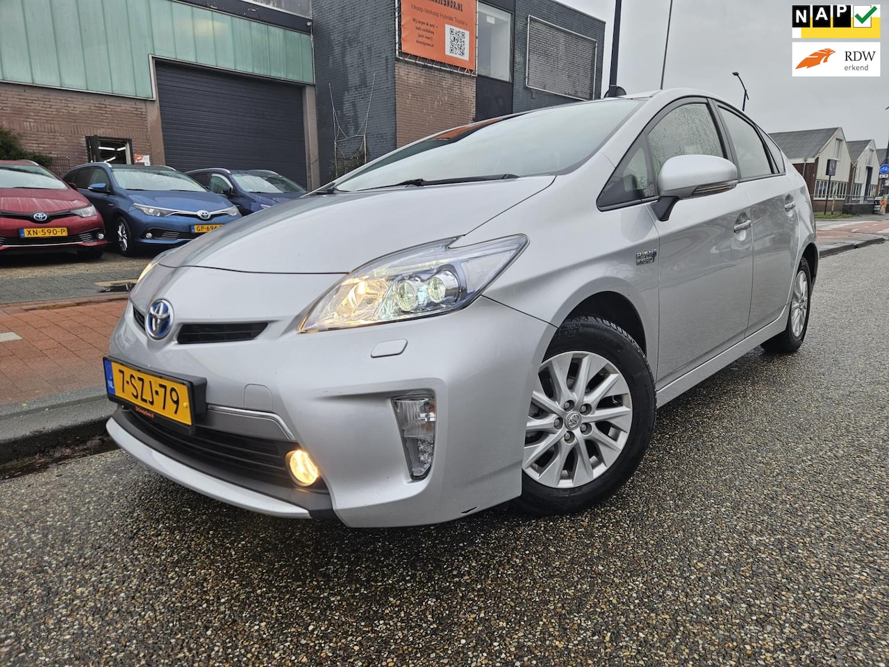 Toyota Prius - 1.8 Plug-in Dynamic Business GARANTIE - AutoWereld.nl