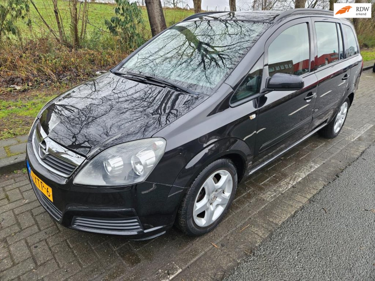 Opel Zafira - 1.8 Cosmo airco ,7 pers, lpg met nieuwe apk - AutoWereld.nl