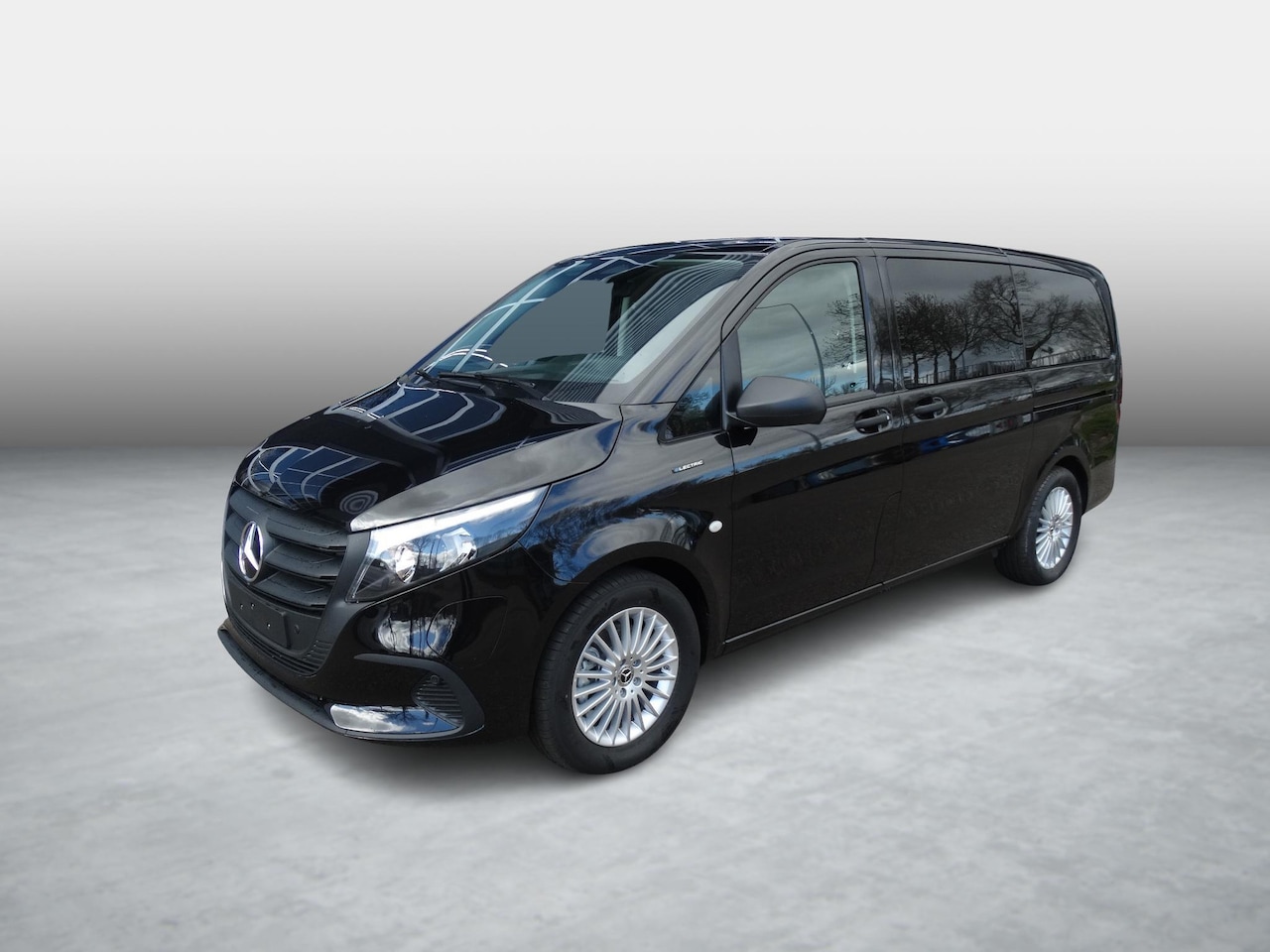 Mercedes-Benz eVito Tourer - 129 PRO L2 | 90 kWh Mercedes-Benz eVito Tourer 129 PRO L2 90 kWh - AutoWereld.nl