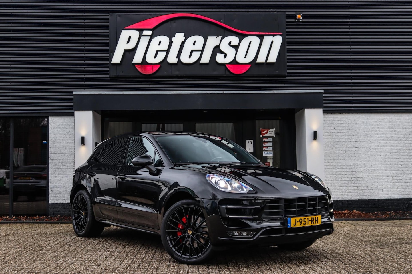 Porsche Macan - 3.6 Turbo ALCANTARA HEMEL BOSE MEMORY CAMERA - AutoWereld.nl