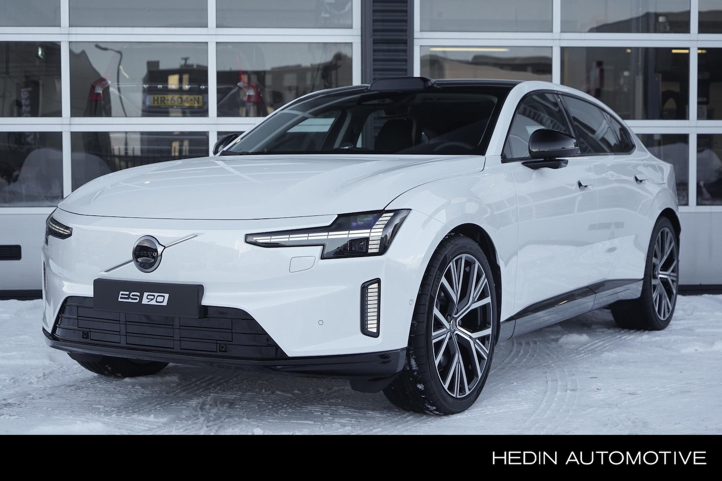 Volvo ES90 - Single Motor Extended Range Ultra 92 kWh | Stoelverwarming & Ventilatie | Bowers & Wilkins - AutoWereld.nl